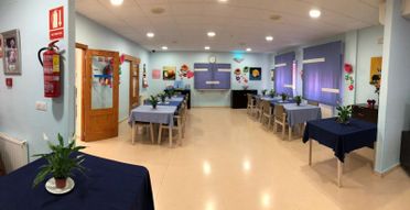 Residencia Nuestra Señora de los Ángeles Salones-comedor-3